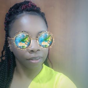 Meet your Posher, Edna